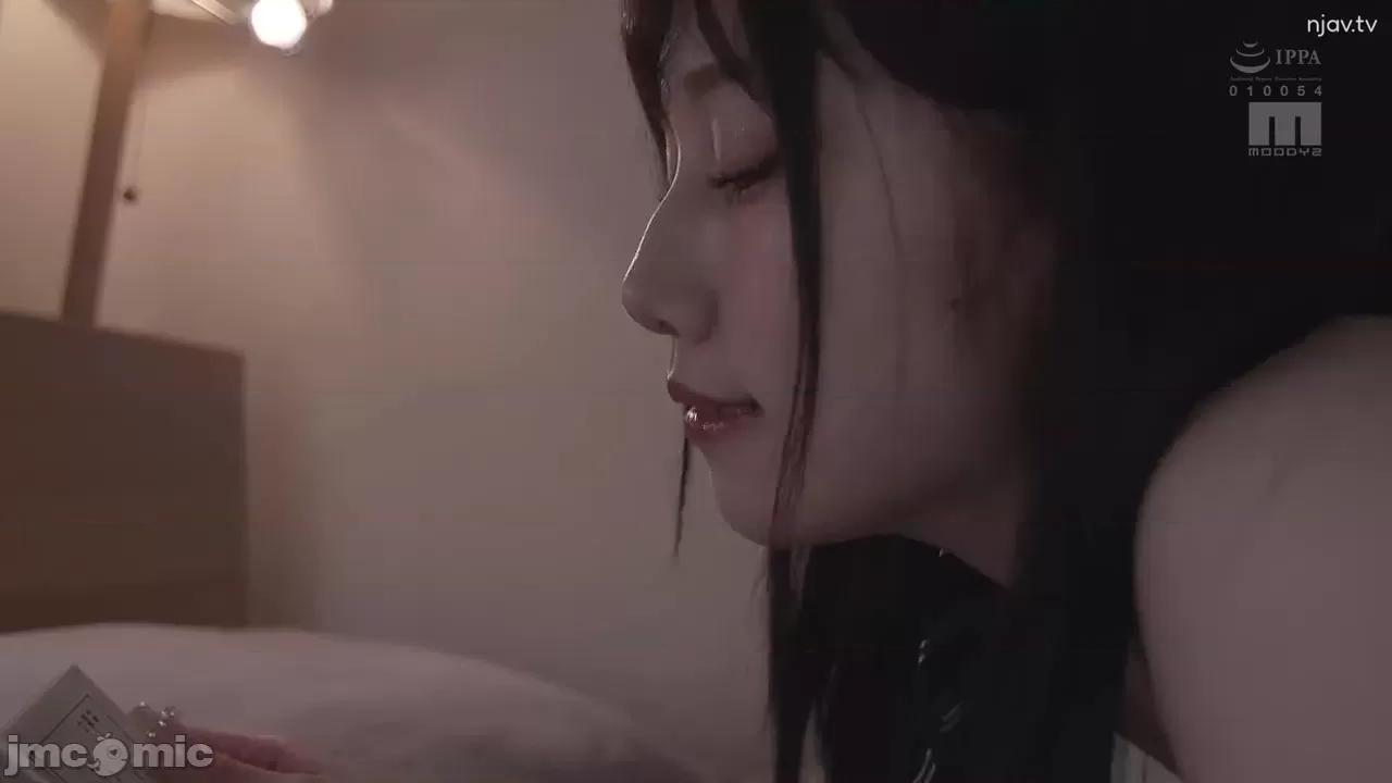 同人销量突破15万张！ 一个故事的真人版，讲述了一个女孩陷入其中并让她使用她的阴户的故事。 - 同人销量突破15万张！ 斋藤阿美里  [MIMK-138] 入り浸りギャルにま○こ使わせて贳う话 实写版 同人卖上15万部突破！FANZA同人ランキング3冠达成！ 空前の大ヒット作品を实写化！ 斋藤あみり 第82页