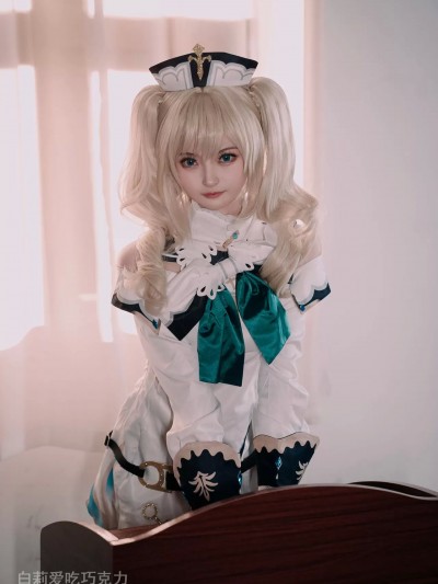 白莉爱吃巧克力