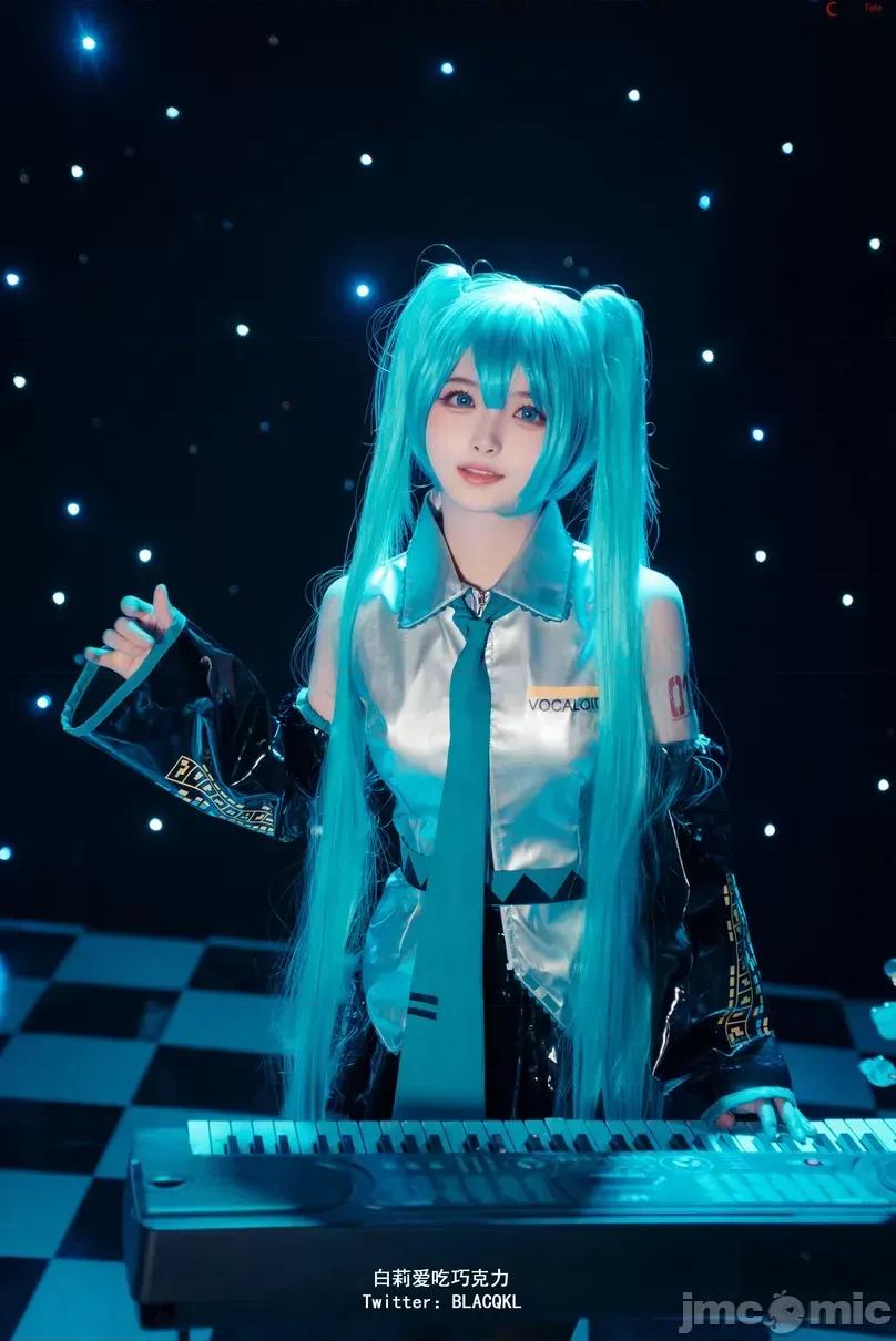 Blacqkl Blacqkl (白莉爱吃巧克力) cosplay Hatsune Miku 第1页
