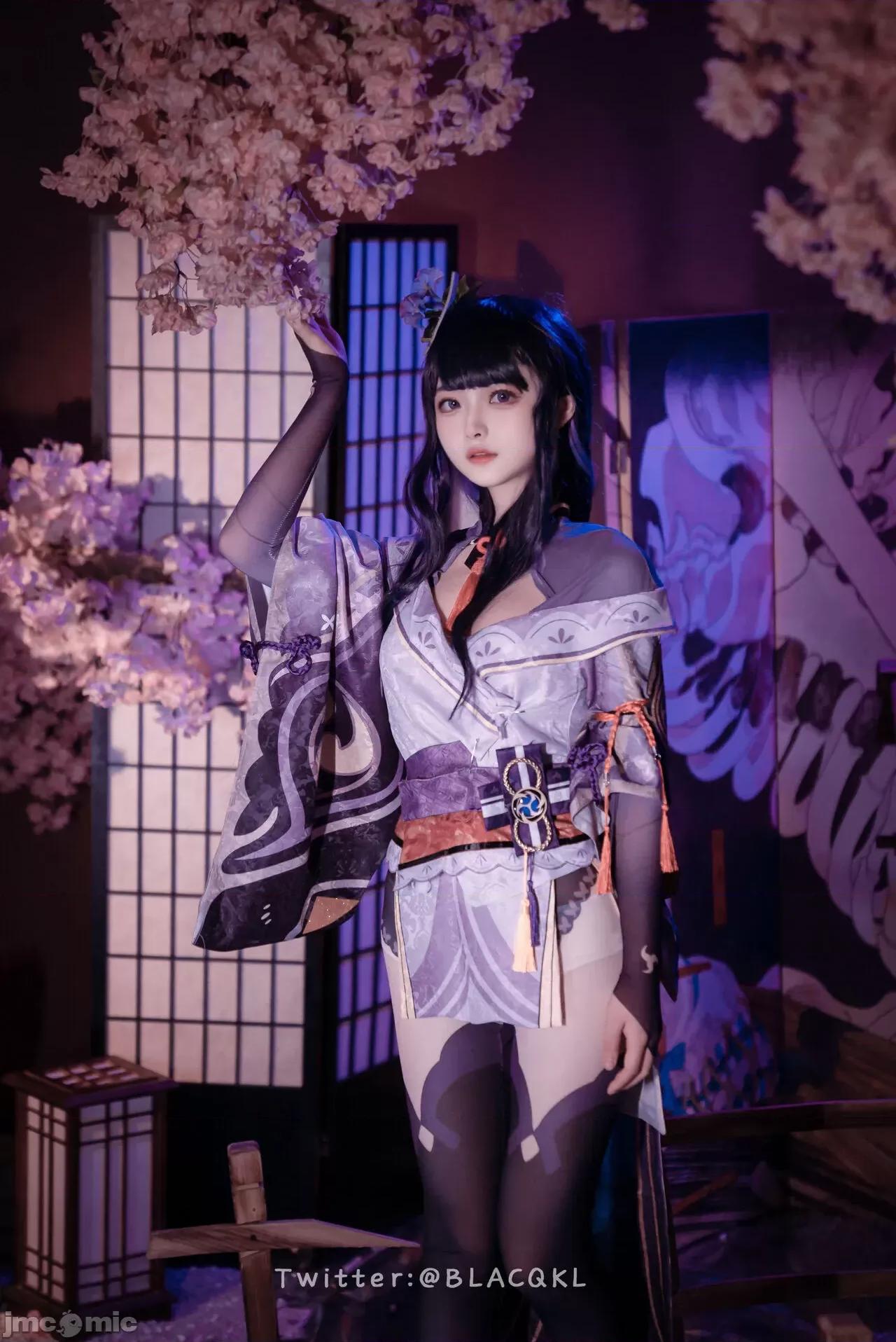 白莉爱吃巧克力 白莉爱吃巧克力 - 雷电将军 第19页