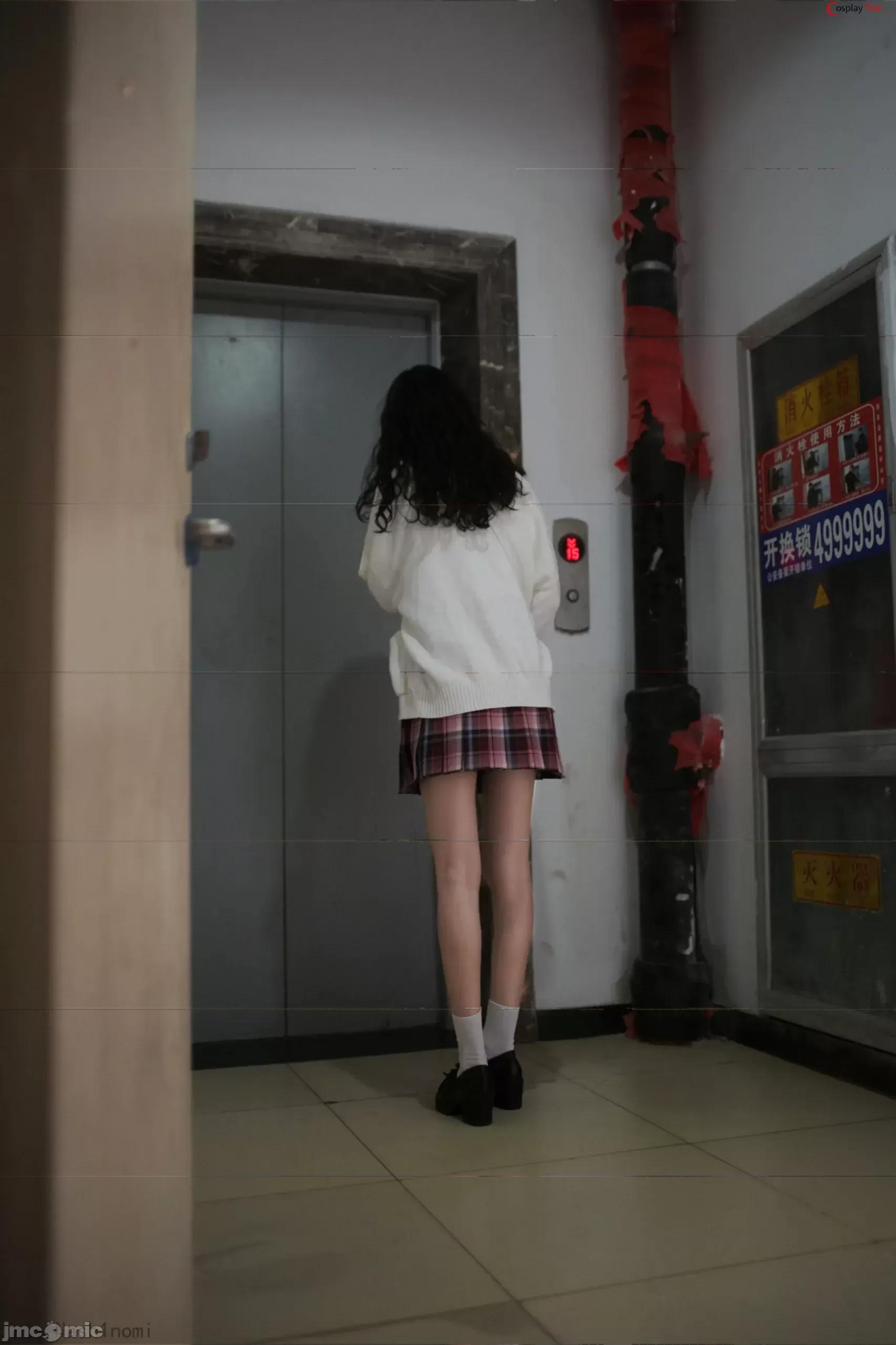 一米八的大梨子 一米八的大梨子 (Yi mi ba de da lizi) – Kidnapping 第1页